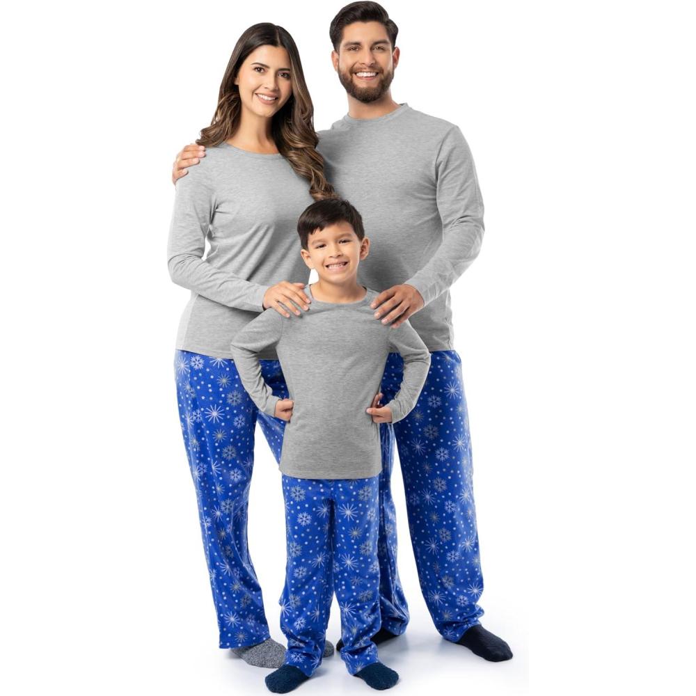 imageFruit of the Loom Men Matching Holiday Family Sleep Pajama Set for Women Men and KidsSnowflakes