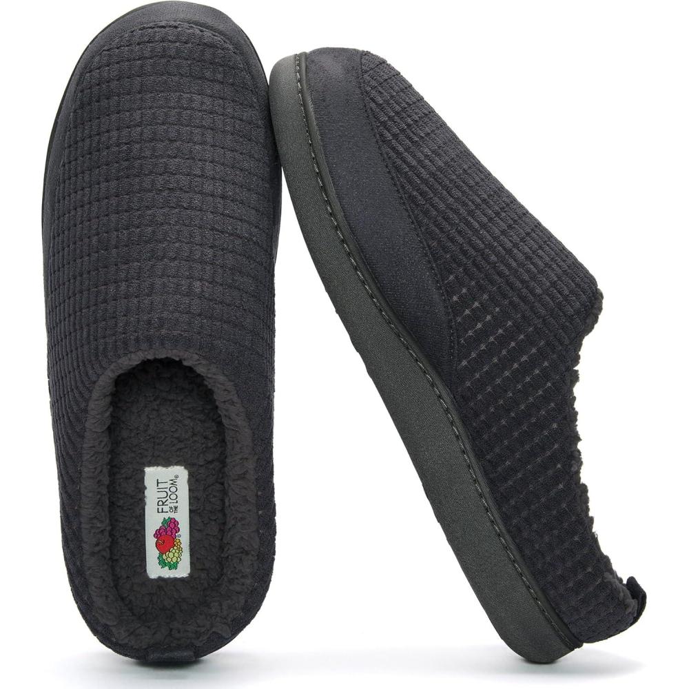 imageFruit of the Loom Mens Waffle Clog Slippers  Fleece Memory Foam Sole  IndoorOutdoor Pantuflas Machine WashableCharc