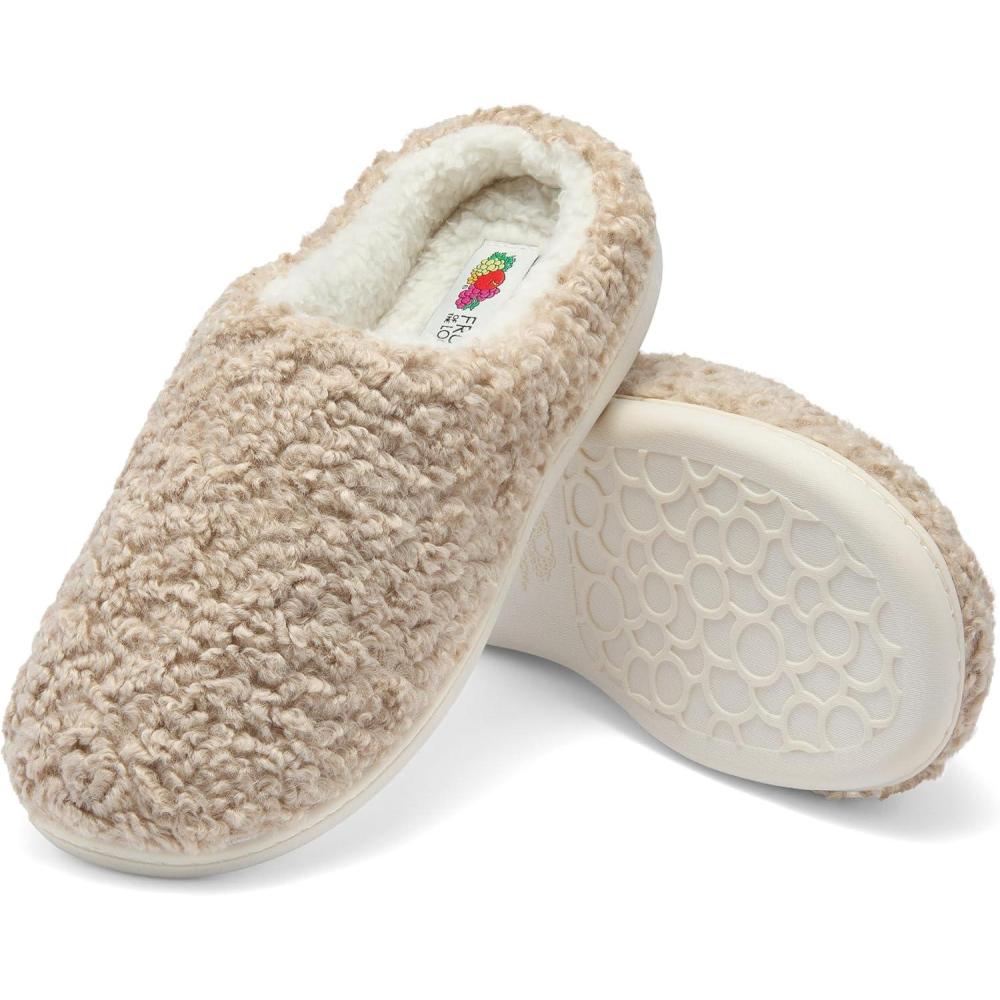 imageFruit of the Loom Womens Berber Slippers  Fuzzy Memory Foam Lightweight Clog IndoorOutdoor Zapatillas de MujerTan