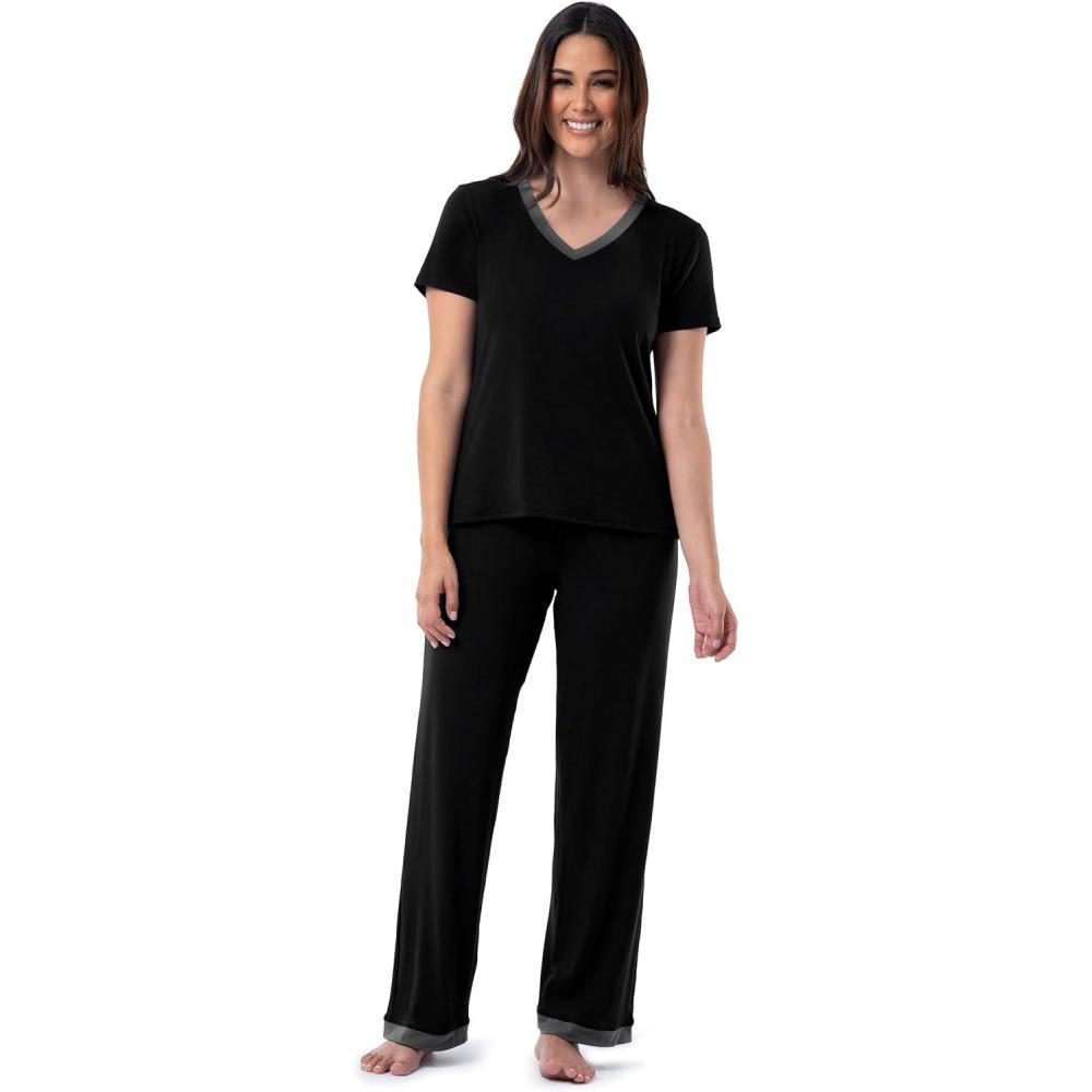 imageFruit of the Loom womens Short Sleeve Tee and Pant 2 Piece Sleep SetBlack