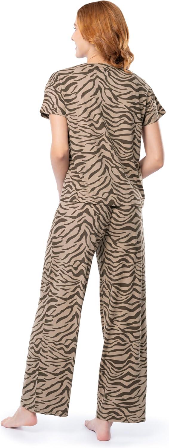 imageFruit of the Loom Womens Drop Shoulder Tee and Convertible Waist Sleep SetZebra